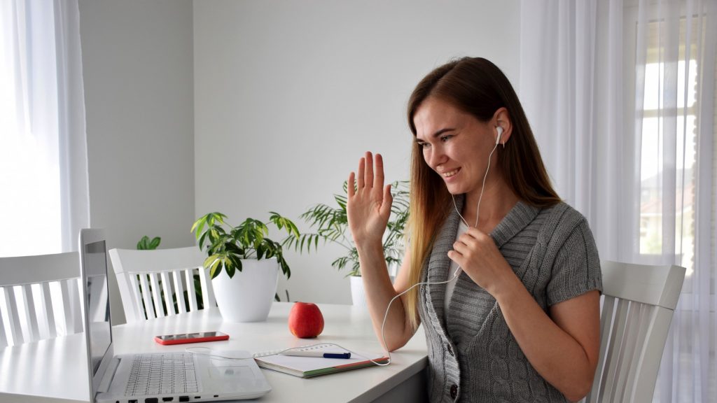 Earn $25/Hour Online As An English Teacher