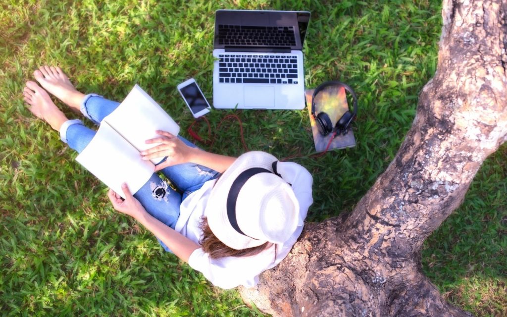 15 Advantages Of Being An Entrepreneur (+5 Downsides)