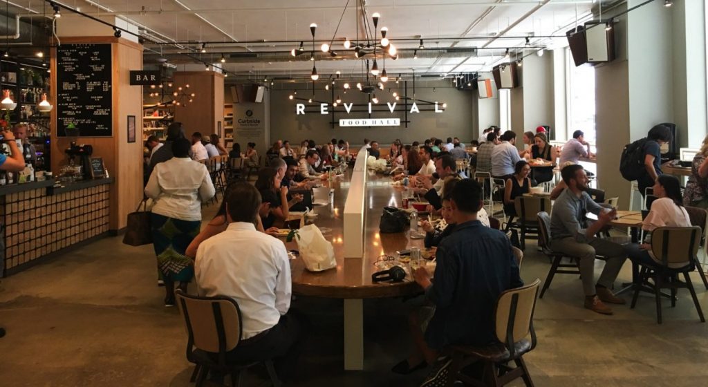 21 Best Places To Eat in Chicago (Foodie Guide)