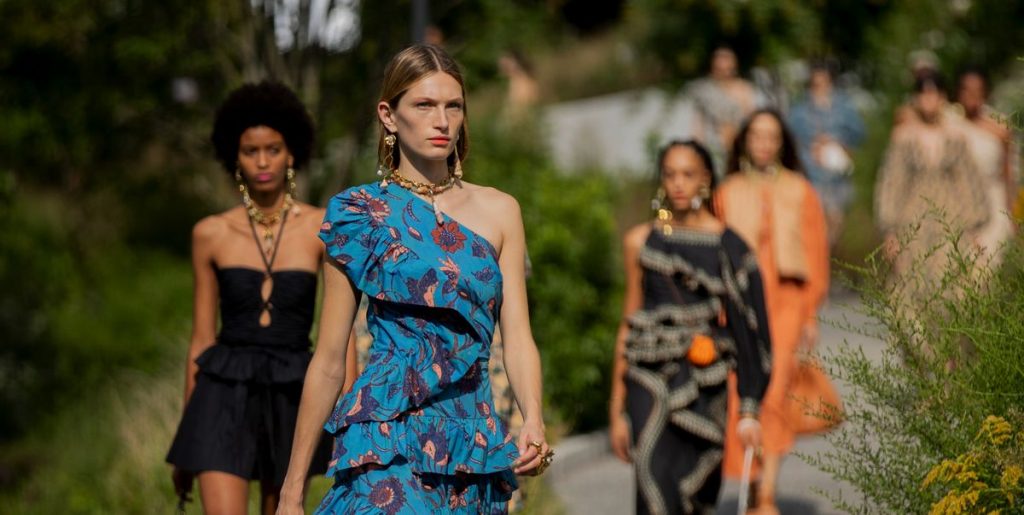 TikTok Star Tinx Reviews Ulla Johnson Spring 2022 Collection